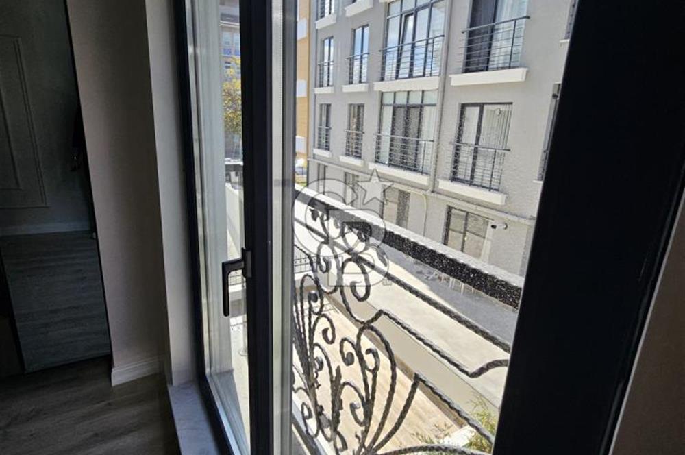 BAHÇELİEVLER 1+1 SATILIK BAHÇE KULLANIMLI GİRİŞ SIFIR DAİRE