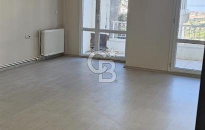 Güzelbahçe Siteler'de Kiralık Tripleks