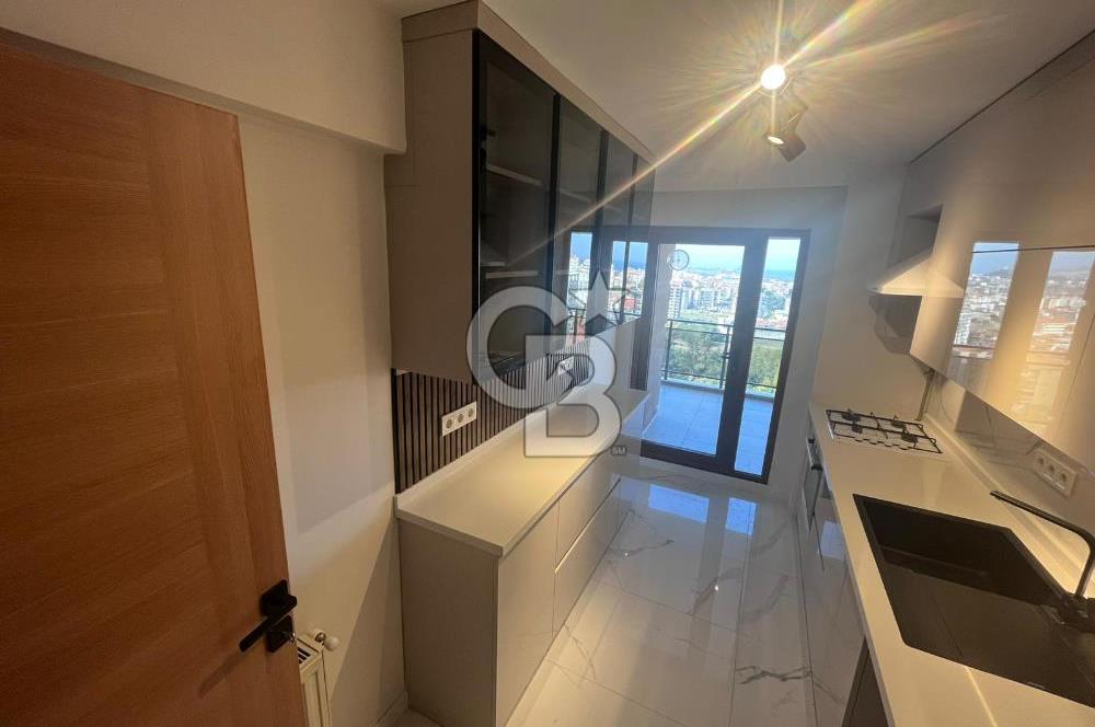 KARABAĞLAR'DA SIFIR TADİLATLI DENİZ MANZARALI SATILIK DAİRE