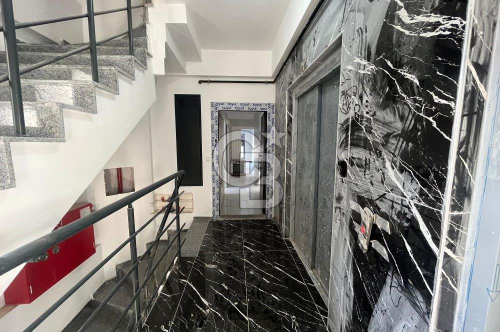 BOSTANCIDA SIFIR BİNADA SATILIK 3 + 1 DAİRE 