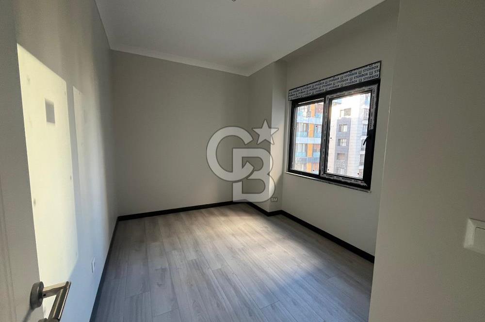 BOSTANCIDA SIFIR BİNADA SATILIK 3 + 1 DAİRE 