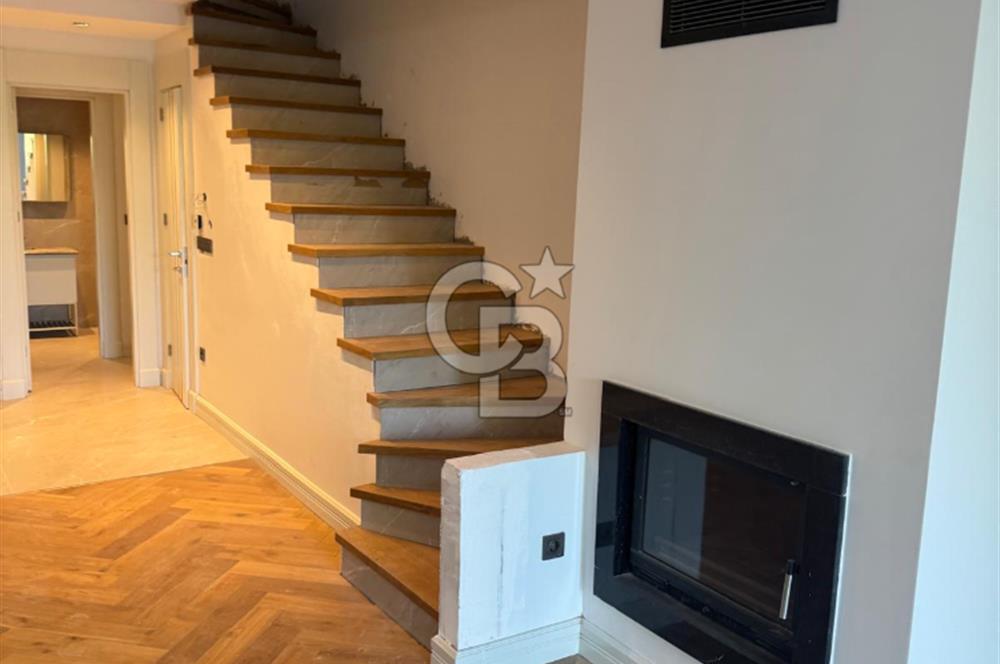 ZEKERİYAKÖYÜN KALBİNDE DOĞAYLA İÇ İÇE LÜKS BİR YAŞAM, 5+1 VİLLA