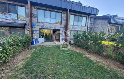 ZEKERİYAKÖYÜN KALBİNDE DOĞAYLA İÇ İÇE LÜKS BİR YAŞAM, 5+1 VİLLA