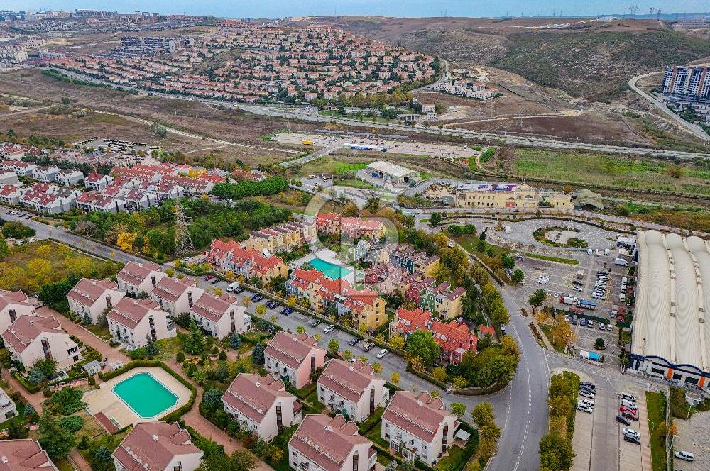 Başakşehir Ebruli Villaları 4 Katlı 5+2 Satılık