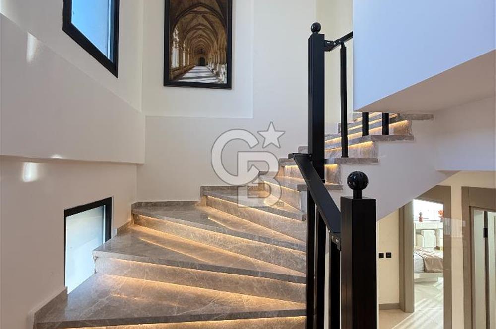 Modern Mimari & Kusursuz Lüks: Akbükün En İddialı Villası