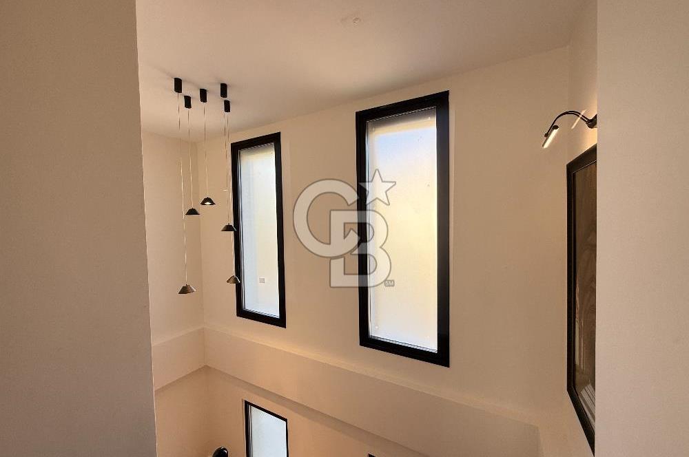 Modern Mimari & Kusursuz Lüks: Akbükün En İddialı Villası