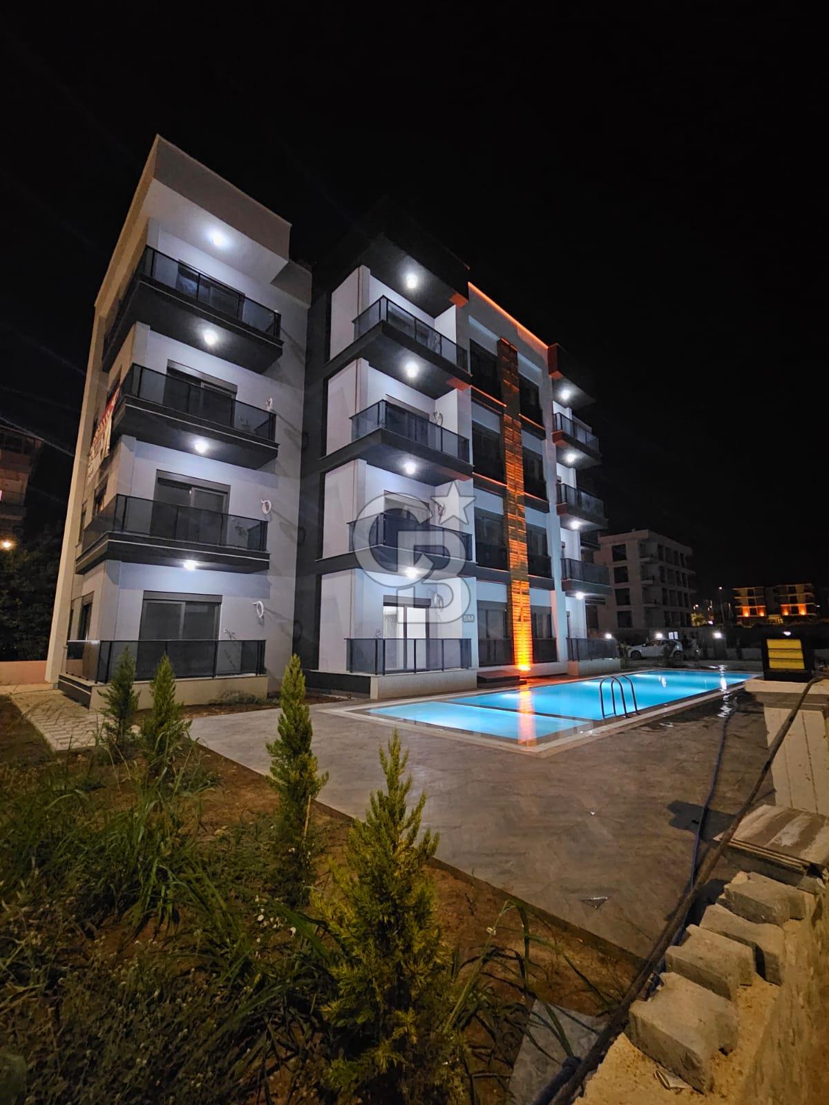 Altıntaşta Geniş 1+1 Oturuma Hazır