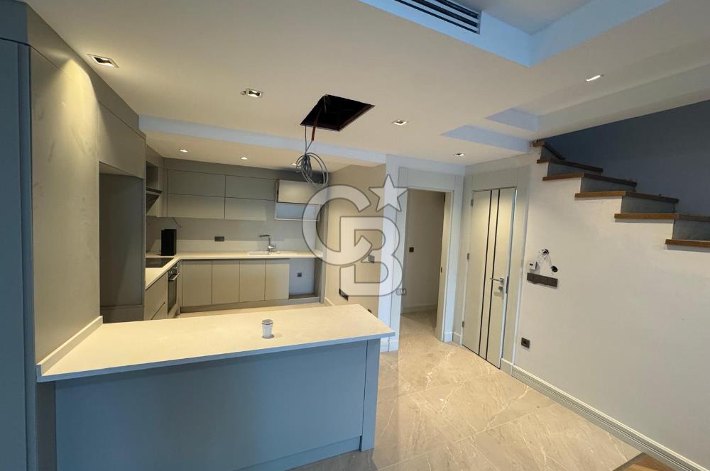 ZEKERİYAKÖYÜN KALBİNDE DOĞAYLA İÇ İÇE LÜKS BİR YAŞAM, 5+1 VİLLA