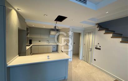 ZEKERİYAKÖYÜN KALBİNDE DOĞAYLA İÇ İÇE LÜKS BİR YAŞAM, 5+1 VİLLA