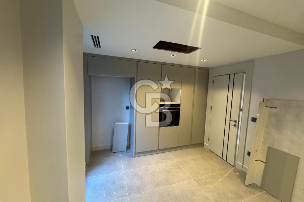 ZEKERİYAKÖYDE DOĞANIN KALBİNDE HUZURLU VE ZARİF YAŞAM 5+1 VİLLA