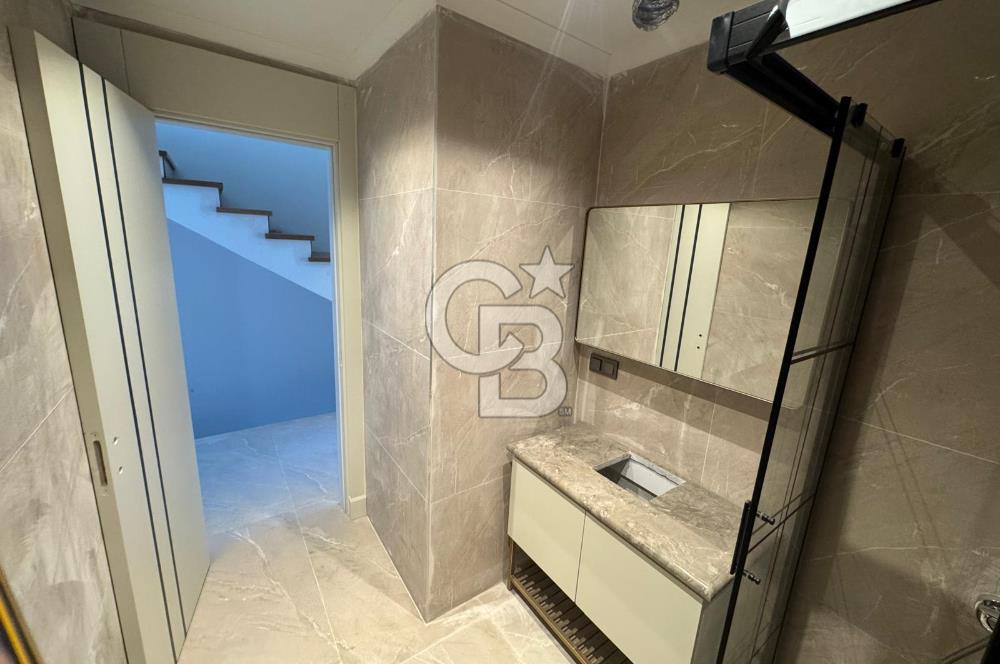 ZEKERİYAKÖYÜN KALBİNDE DOĞAYLA İÇ İÇE LÜKS BİR YAŞAM, 5+1 VİLLA