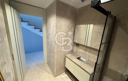 ZEKERİYAKÖYÜN KALBİNDE DOĞAYLA İÇ İÇE LÜKS BİR YAŞAM, 5+1 VİLLA