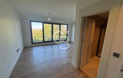 ZEKERİYAKÖYÜN KALBİNDE DOĞAYLA İÇ İÇE LÜKS BİR YAŞAM, 5+1 VİLLA