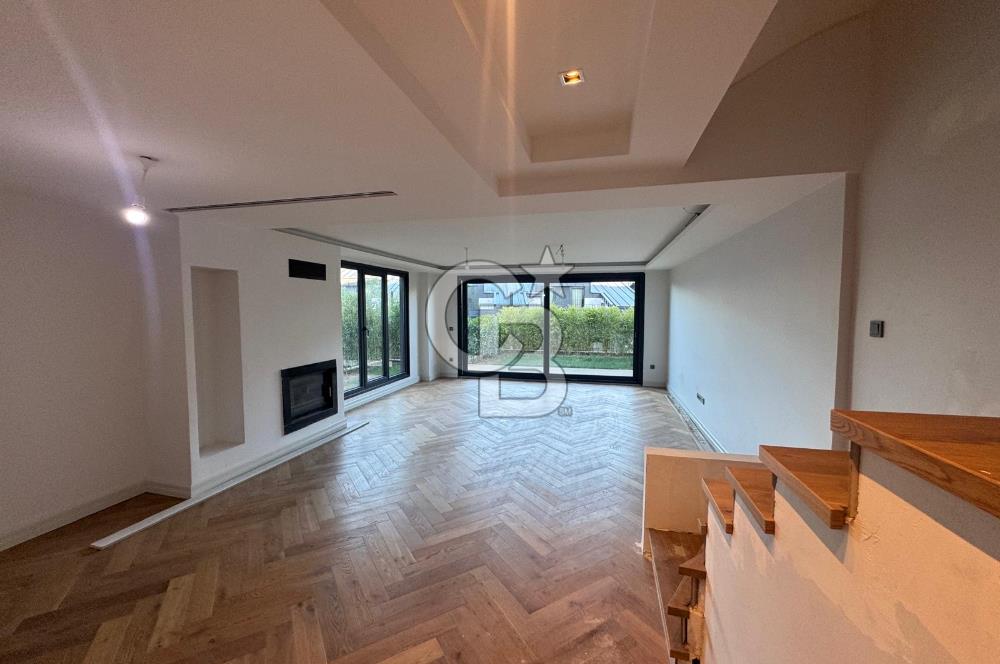 ZEKERİYAKÖYDE DOĞANIN KALBİNDE HUZURLU VE ZARİF YAŞAM 5+1 VİLLA