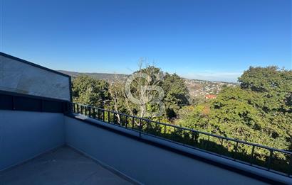 ZEKERİYAKÖYÜN KALBİNDE DOĞAYLA İÇ İÇE LÜKS BİR YAŞAM, 5+1 VİLLA