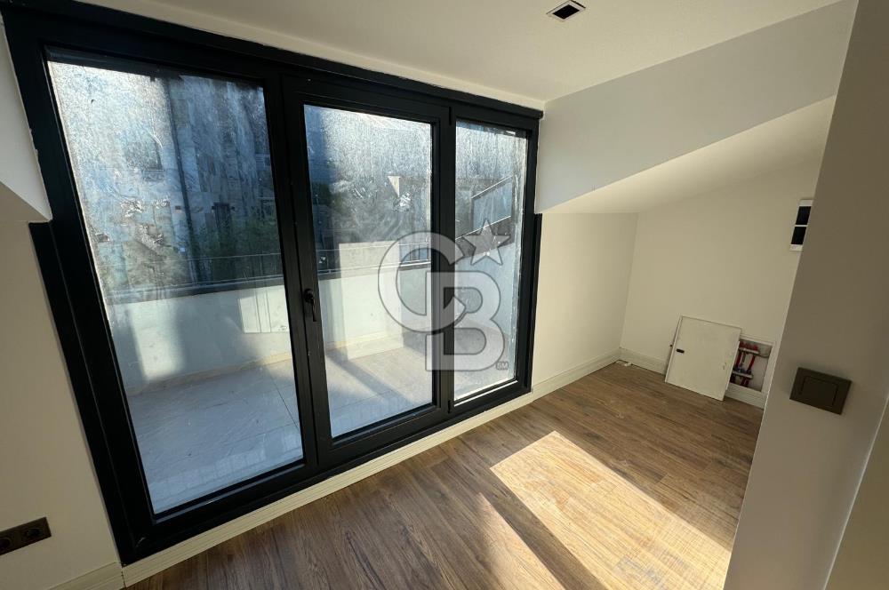 ZEKERİYAKÖYÜN KALBİNDE DOĞAYLA İÇ İÇE LÜKS BİR YAŞAM, 5+1 VİLLA