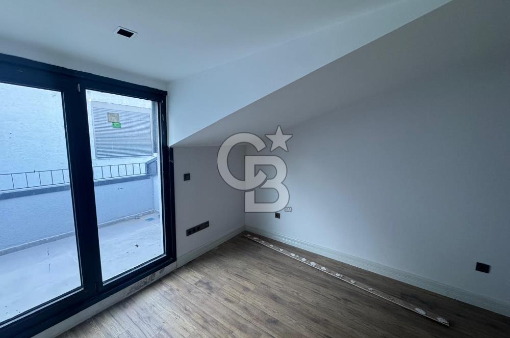 ZEKERİYAKÖYDE DOĞANIN KALBİNDE HUZURLU VE ZARİF YAŞAM 5+1 VİLLA