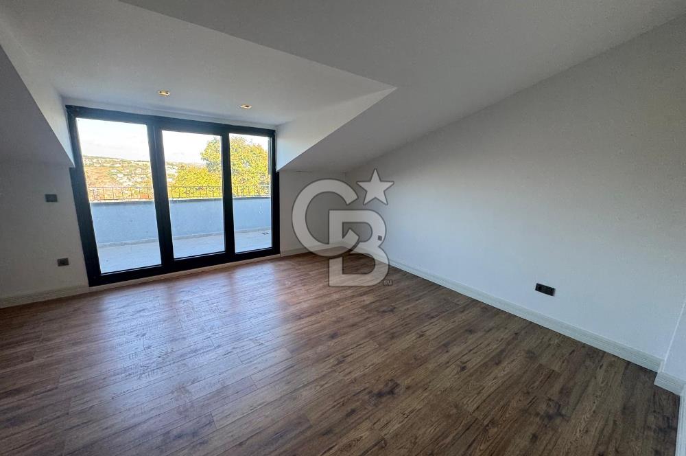 ZEKERİYAKÖYÜN KALBİNDE DOĞAYLA İÇ İÇE LÜKS BİR YAŞAM, 5+1 VİLLA