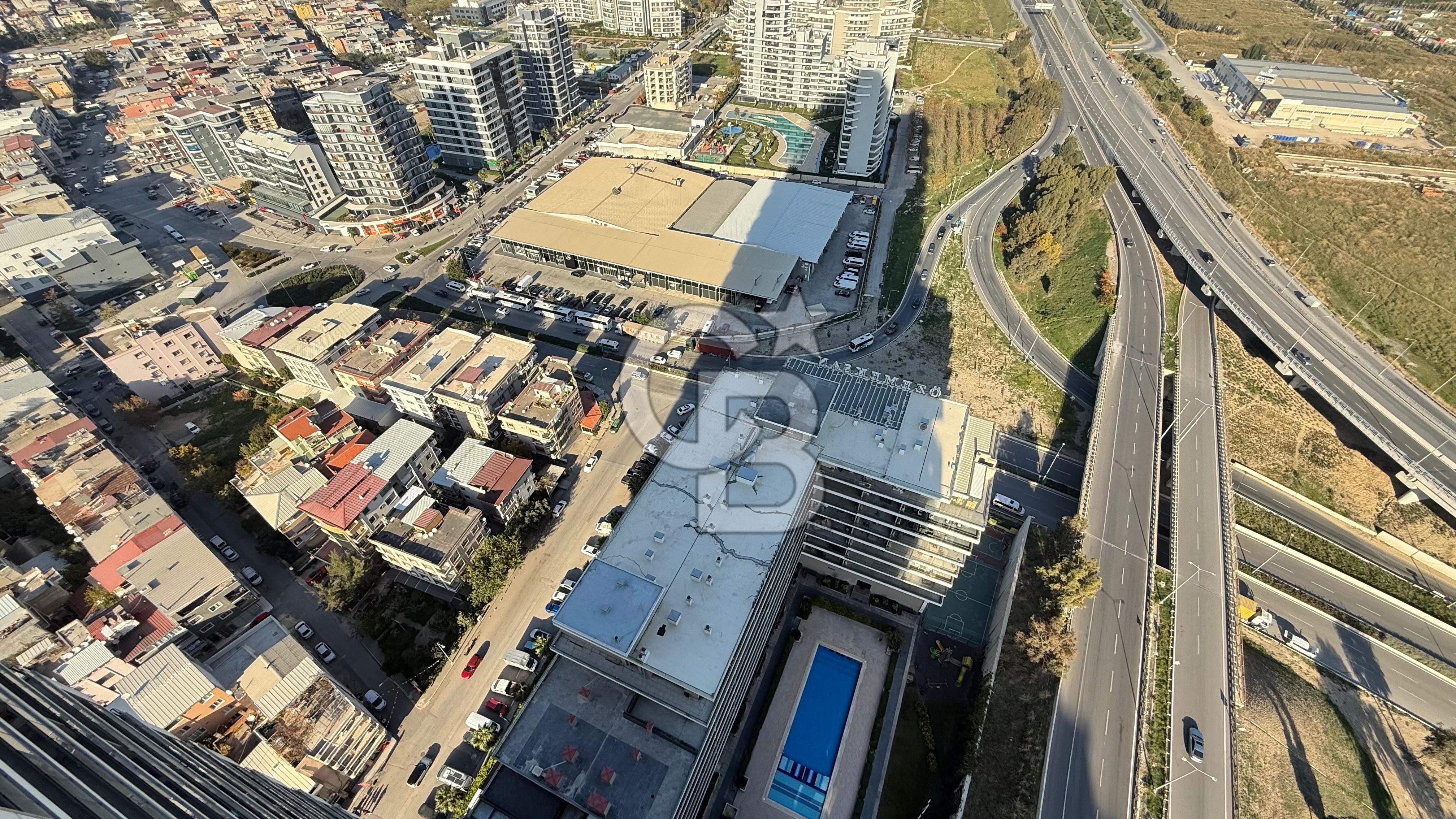 BORNOVA İKON TOWER PROJESİNDE 3+1 EŞYALI KİRALIK DAİRE