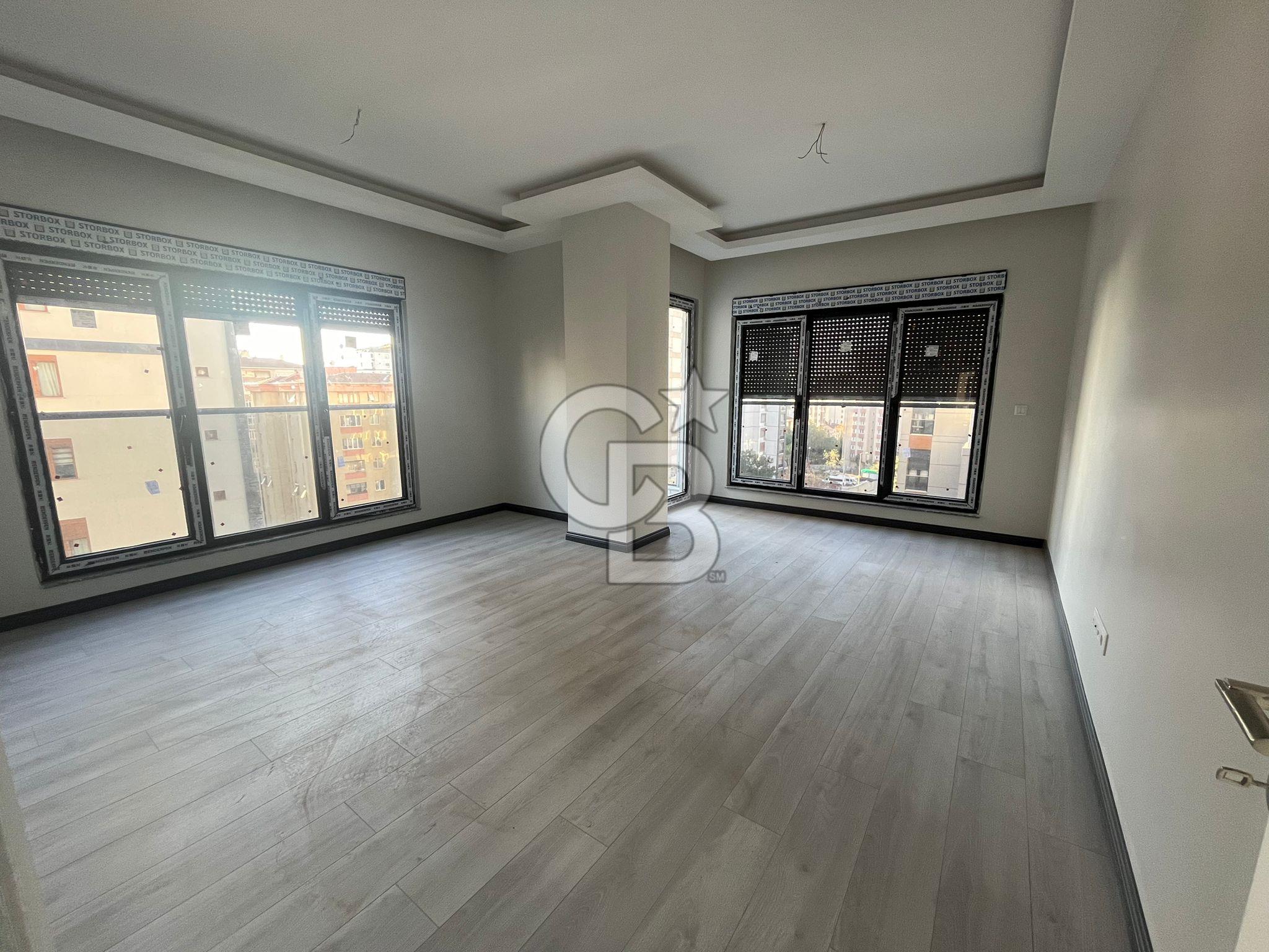 BOSTANCIDA SIFIR BİNADA SATILIK 3 + 1 DAİRE 