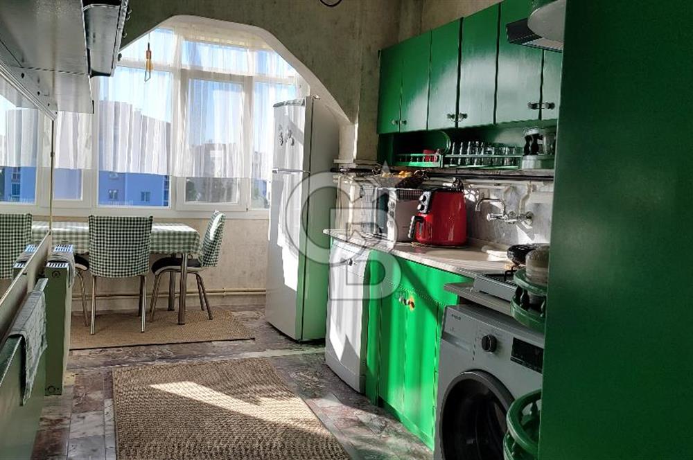 MANAVKUYU SATILIK GENİŞ 2+1 DAİRE CADDE ÜZERİ OTOPARKLI