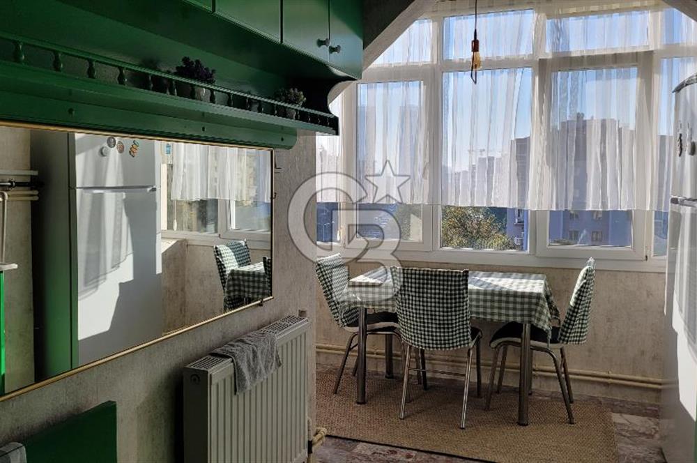 MANAVKUYU SATILIK GENİŞ 2+1 DAİRE CADDE ÜZERİ OTOPARKLI