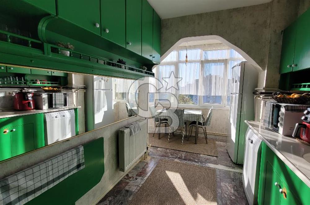 MANAVKUYU SATILIK GENİŞ 2+1 DAİRE CADDE ÜZERİ OTOPARKLI