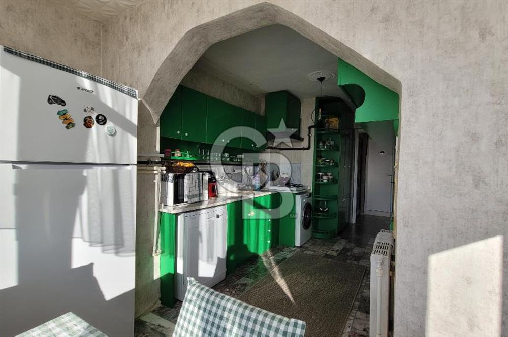 MANAVKUYU SATILIK GENİŞ 2+1 DAİRE CADDE ÜZERİ OTOPARKLI