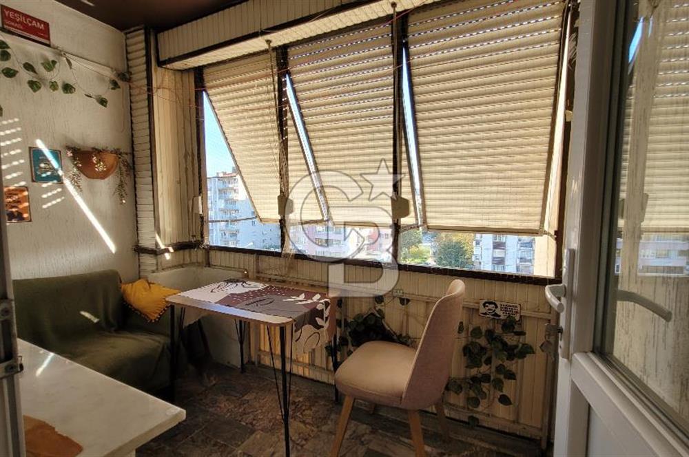 MANAVKUYU SATILIK GENİŞ 2+1 DAİRE CADDE ÜZERİ OTOPARKLI