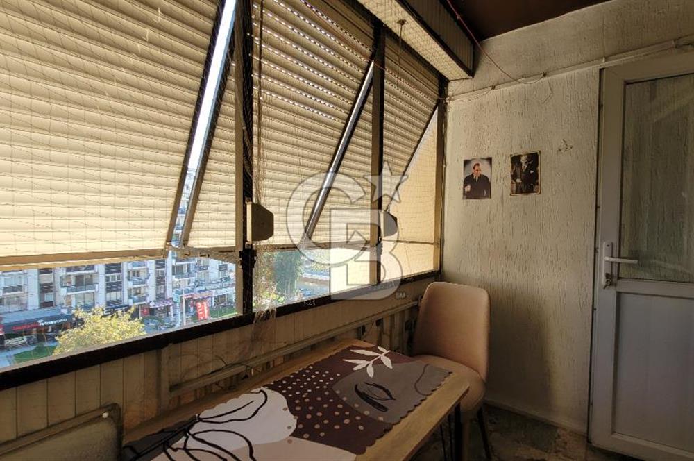 MANAVKUYU SATILIK GENİŞ 2+1 DAİRE CADDE ÜZERİ OTOPARKLI