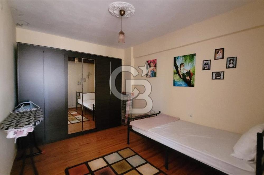 MANAVKUYU SATILIK GENİŞ 2+1 DAİRE CADDE ÜZERİ OTOPARKLI