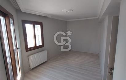 DOĞALGAZLI CADDE ÜZERİ FERAH 2+1 DAİRE