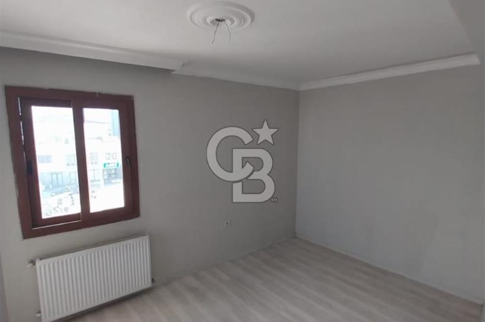 DOĞALGAZLI CADDE ÜZERİ FERAH 2+1 DAİRE