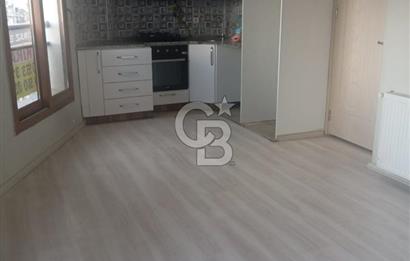 DOĞALGAZLI CADDE ÜZERİ FERAH 2+1 DAİRE