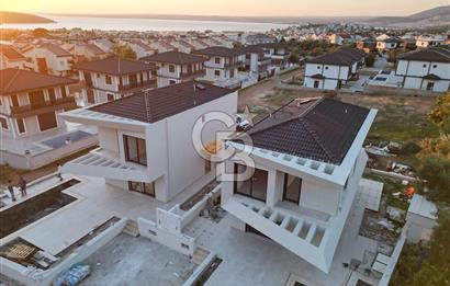 AKBÜKTE DOĞA MANZARALI, MÜSTAKİL HAVUZLU MODERN DUBLEKS VİLLA