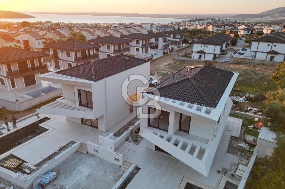 AKBÜKTE DOĞA MANZARALI, MÜSTAKİL HAVUZLU MODERN DUBLEKS VİLLA