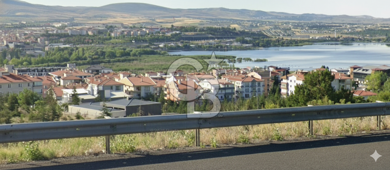 GÖLBAŞI GÜZELYALI PANORAMİK GÖL MANZARASI ORMAN SINIRI ARSA