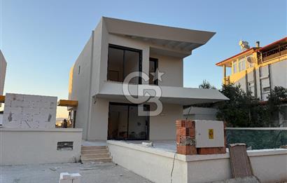 AKBÜKTE DOĞA MANZARALI, MÜSTAKİL HAVUZLU MODERN DUBLEKS VİLLA