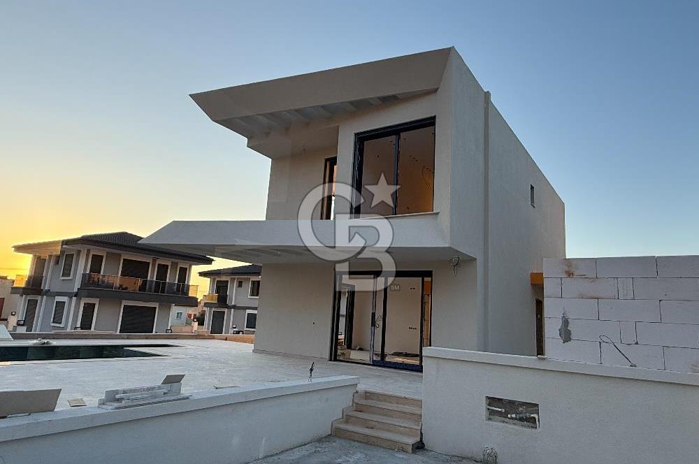 AKBÜKTE DOĞA MANZARALI, MÜSTAKİL HAVUZLU MODERN DUBLEKS VİLLA