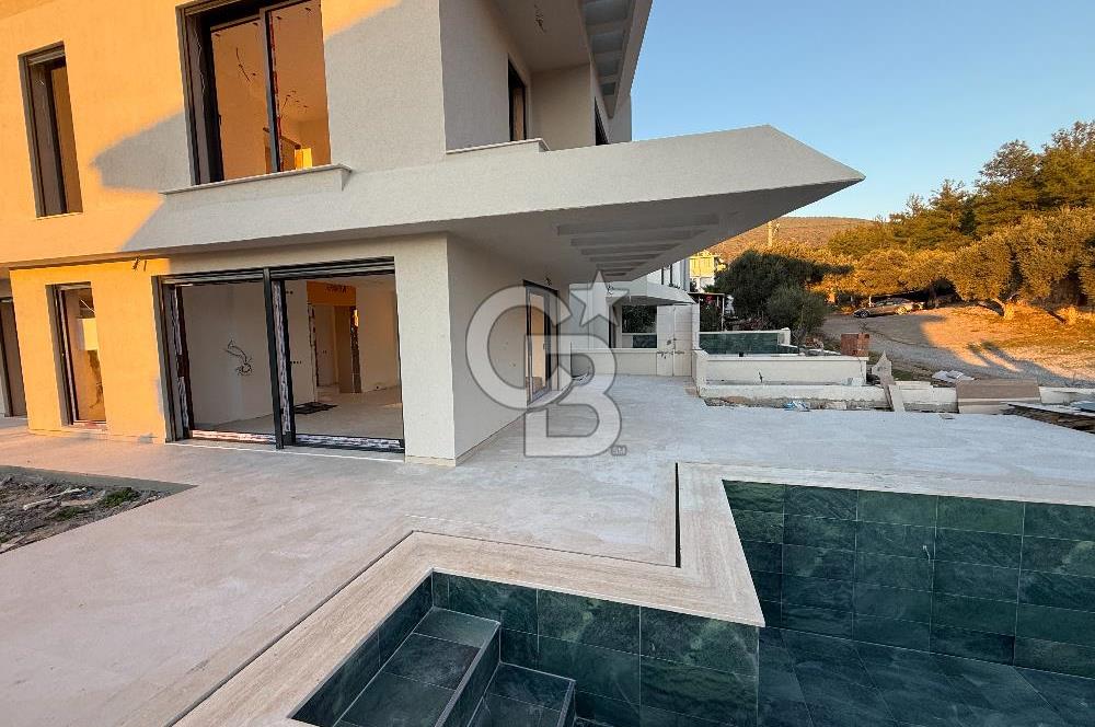 AKBÜKTE DOĞA MANZARALI, MÜSTAKİL HAVUZLU MODERN DUBLEKS VİLLA