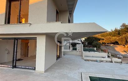 AKBÜKTE DOĞA MANZARALI, MÜSTAKİL HAVUZLU MODERN DUBLEKS VİLLA