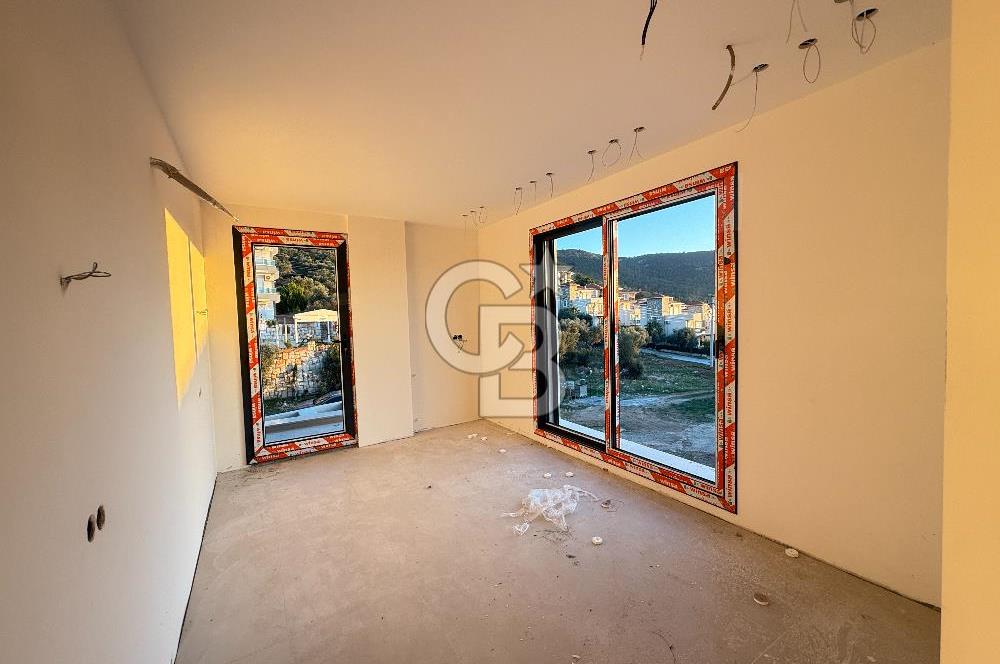 AKBÜKTE DOĞA MANZARALI, MÜSTAKİL HAVUZLU MODERN DUBLEKS VİLLA