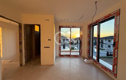 AKBÜKTE DOĞA MANZARALI, MÜSTAKİL HAVUZLU MODERN DUBLEKS VİLLA