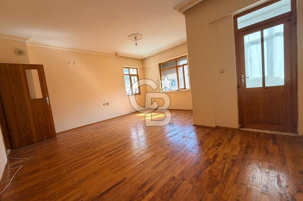 CUMHURİYET MAHALLESİNDE SATILIK 3+1 DAİRE