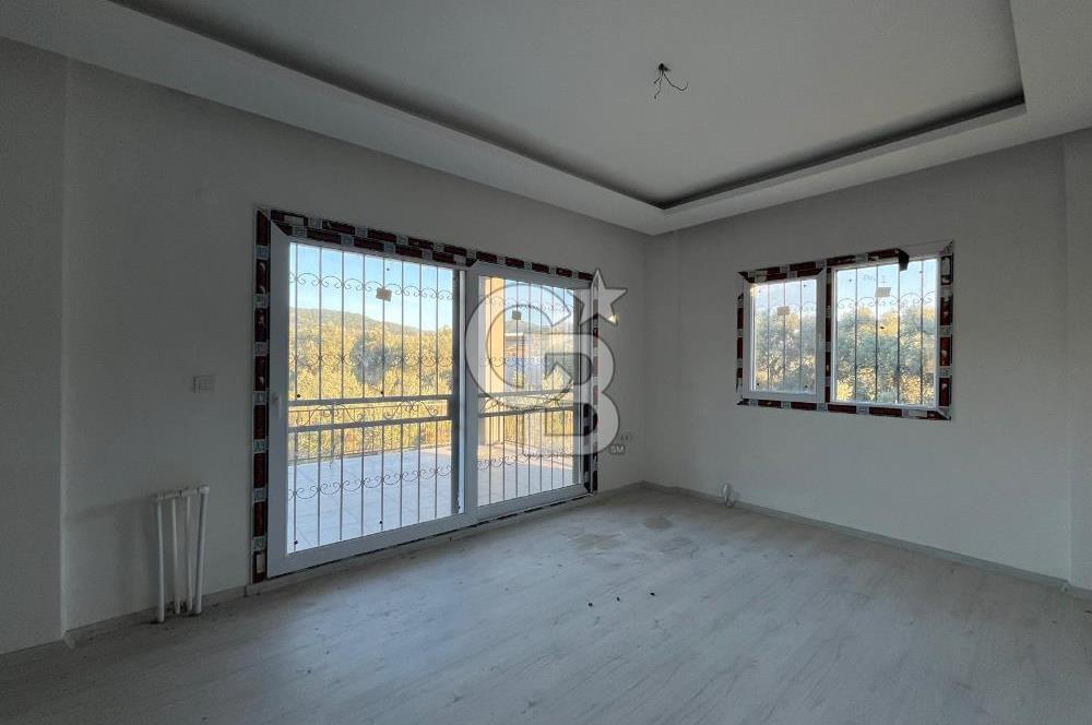 TORBALIDA İÇERİSİNDE EV OLAN MÜSTAKİL ARSA