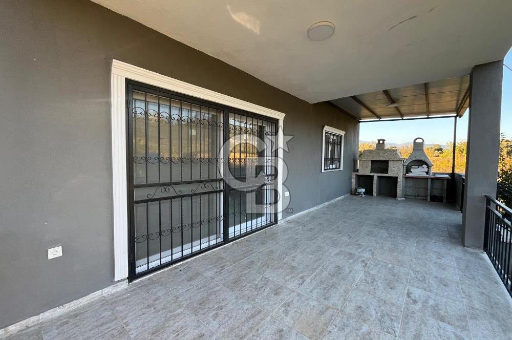 TORBALIDA İÇERİSİNDE EV OLAN MÜSTAKİL ARSA