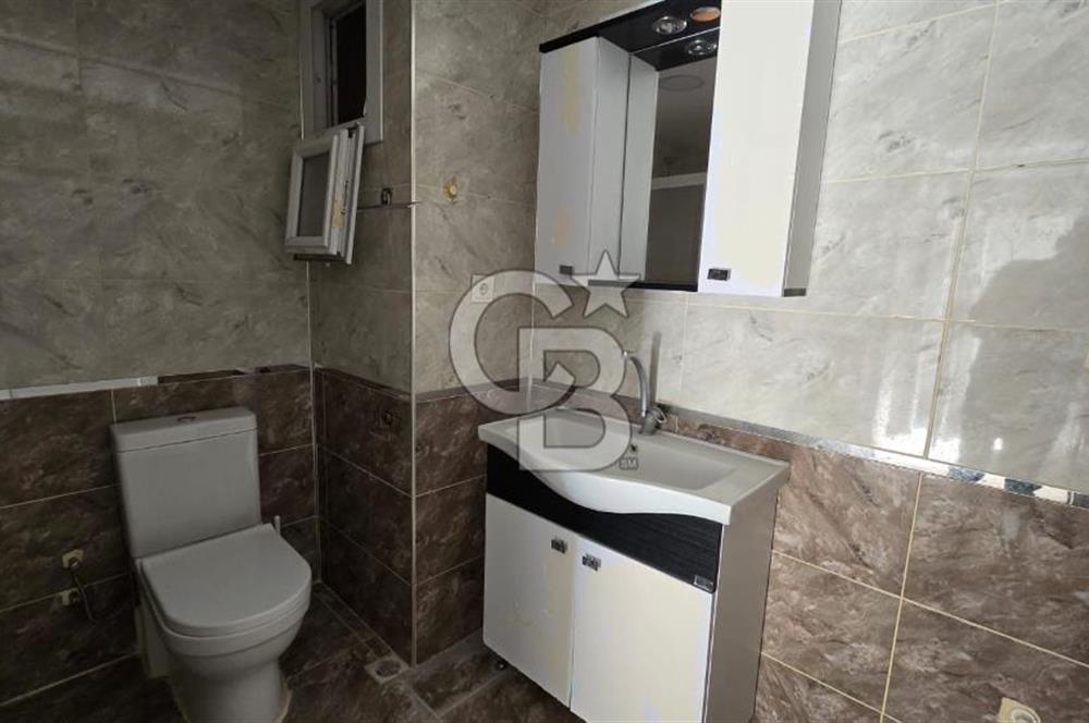 Foça Kazım Dirik Mah. Kiralık 2+1 Kapalı Mutfak Daire