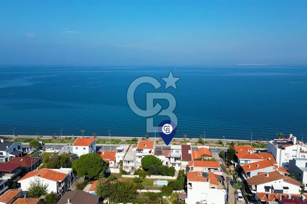 NARLIDERE GÜZELBAHÇE SAHİLİNDE SATILIK MÜSTAKİL VİLLA