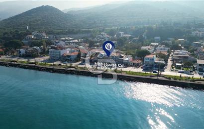 NARLIDERE GÜZELBAHÇE SAHİLİNDE SATILIK MÜSTAKİL VİLLA