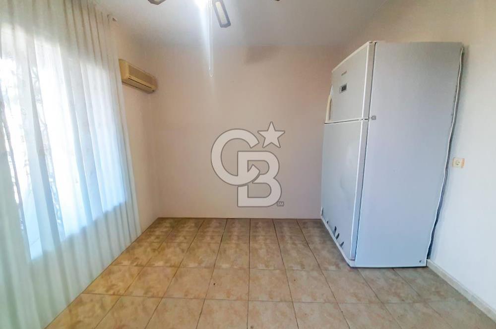 NARLIDERE GÜZELBAHÇE SAHİLİNDE SATILIK MÜSTAKİL VİLLA